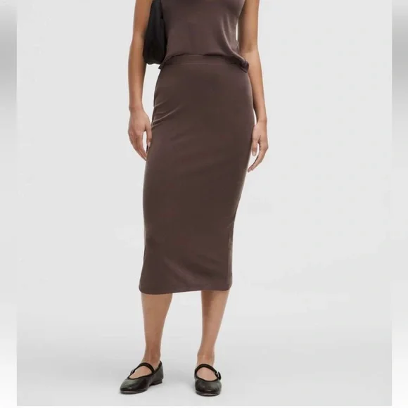 Lululemon Sz. Med. Drapey Softstreme Column MIDI Skirt High Rise $118 MSRP NWT - Picture 1 of 8
